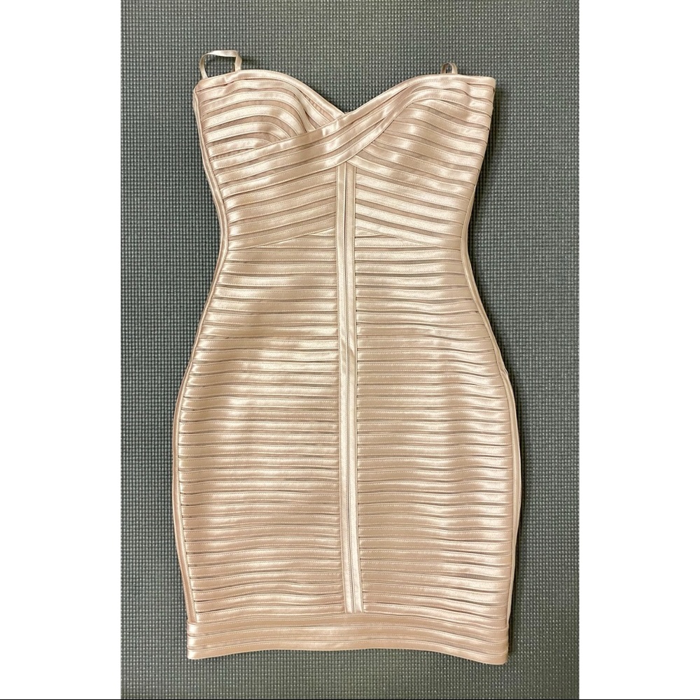 NWT BCBGMaxAzria ‘Lillie’ Bondage Dress size 0
